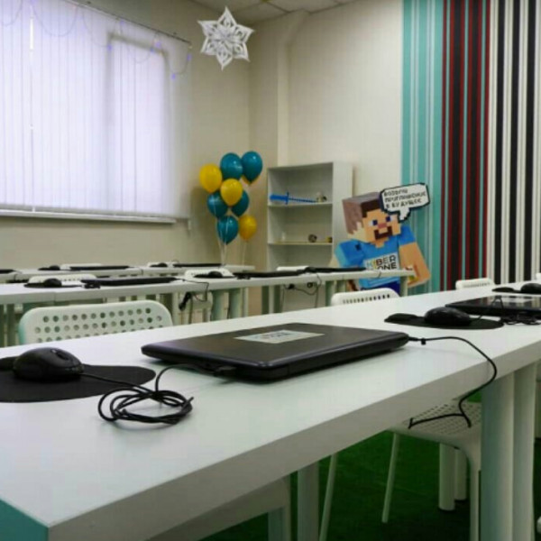 KIBERone для будущих КиберГероев в Ижевске! - КИБЕРшкола программирования для детей, компьютерные курсы для школьников, начинающих и подростков - KIBERone г. Крылатское